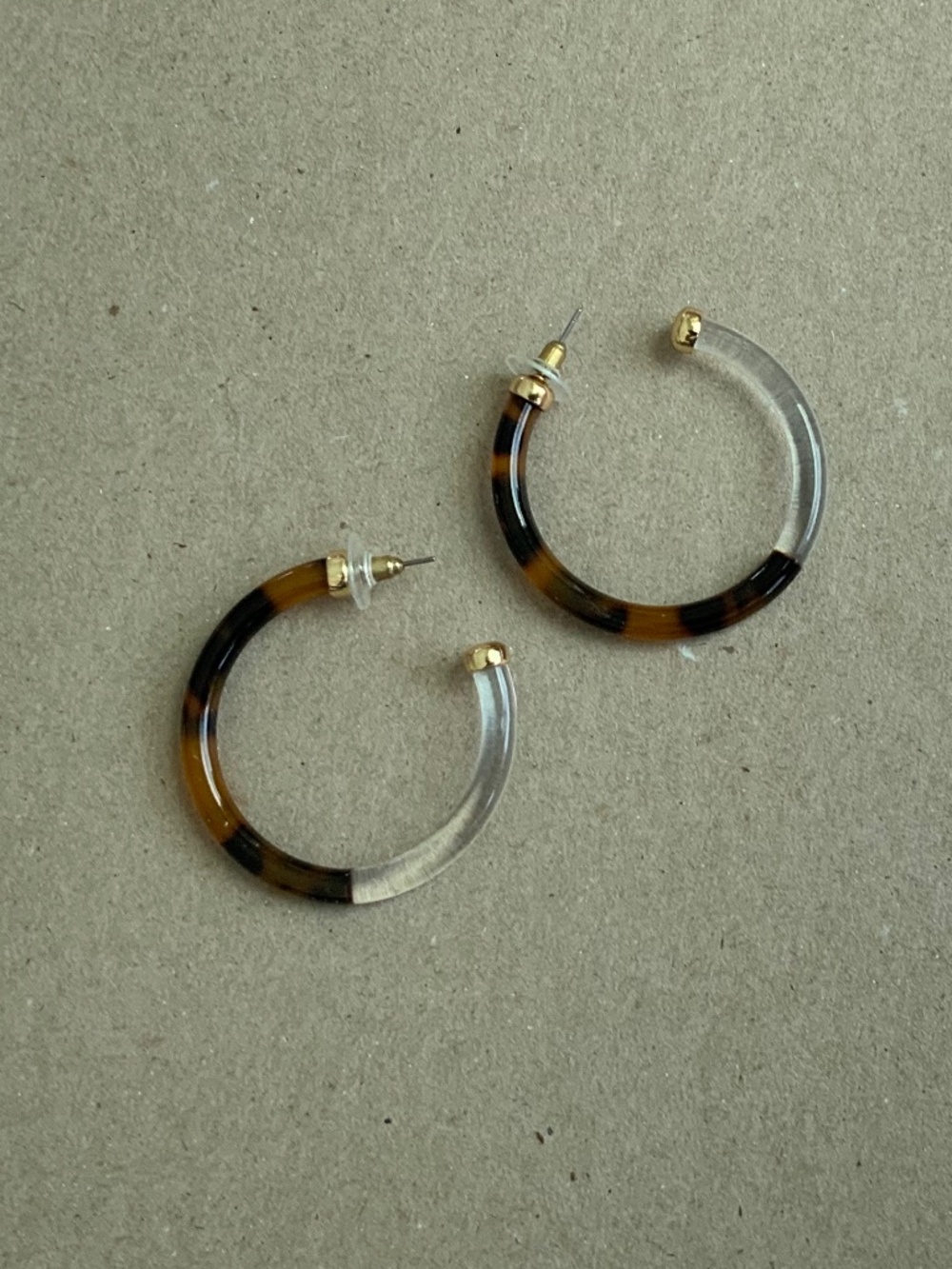 Tortoise / transparent hoop earrings